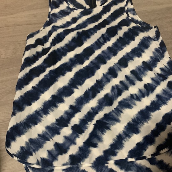 Michael Kors shirt - Picture 2 of 4